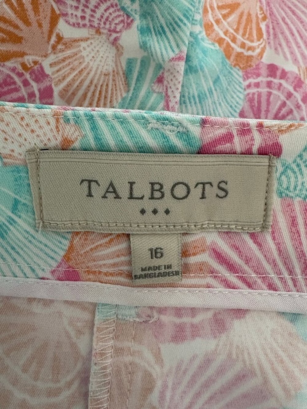 TALBOTS Multi-Color Pastel Seashell Print Chino Shorts - Picture 3 of 4